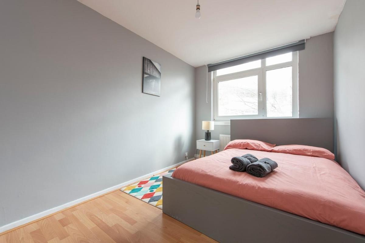 Lovely 2-Bed 20 Mins To Central Londýn Exteriér fotografie