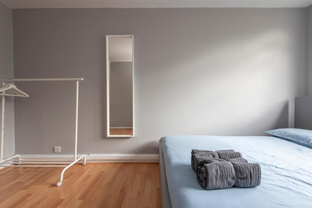 Lovely 2-Bed 20 Mins To Central Londýn Exteriér fotografie